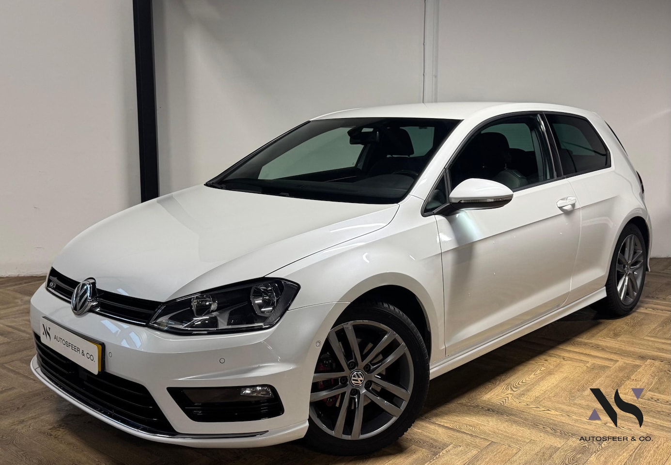 Volkswagen Golf - 1.4 TSI ACT Highline R-Line' - AutoWereld.nl