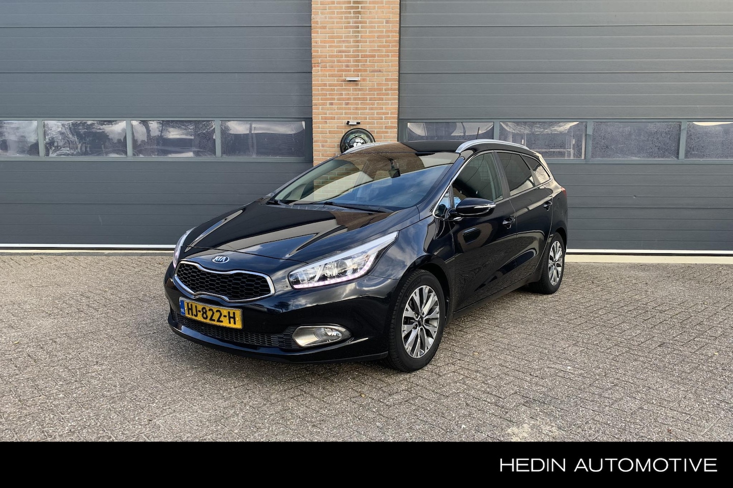 Kia Cee'd Sportswagon - 1.6 GDI BusinessLine Navigatie | Achteruitrijcamera | Cruise Control | Lichtmetalen velgen - AutoWereld.nl