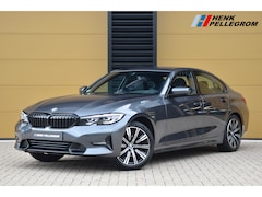 BMW 3-serie - 318i Executive Edition * Sportstoelen * Hifi * Sfeerverlichting * Sportline uitvoering