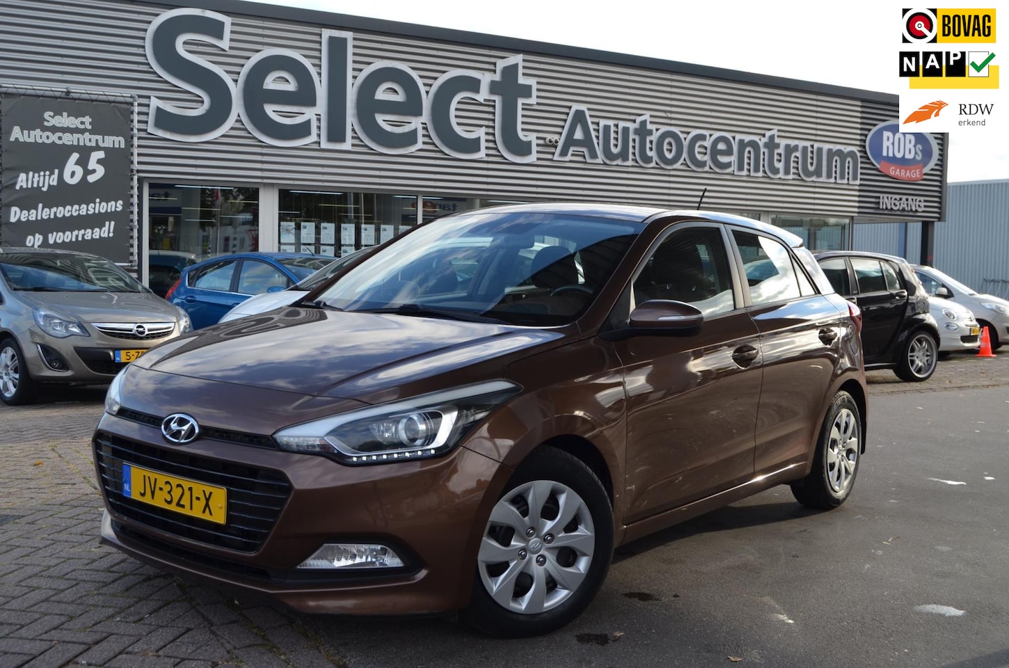Hyundai i20 - 1.0 T-GDI Comfort| NAVI| CRUISE C | LANE ASS| - AutoWereld.nl