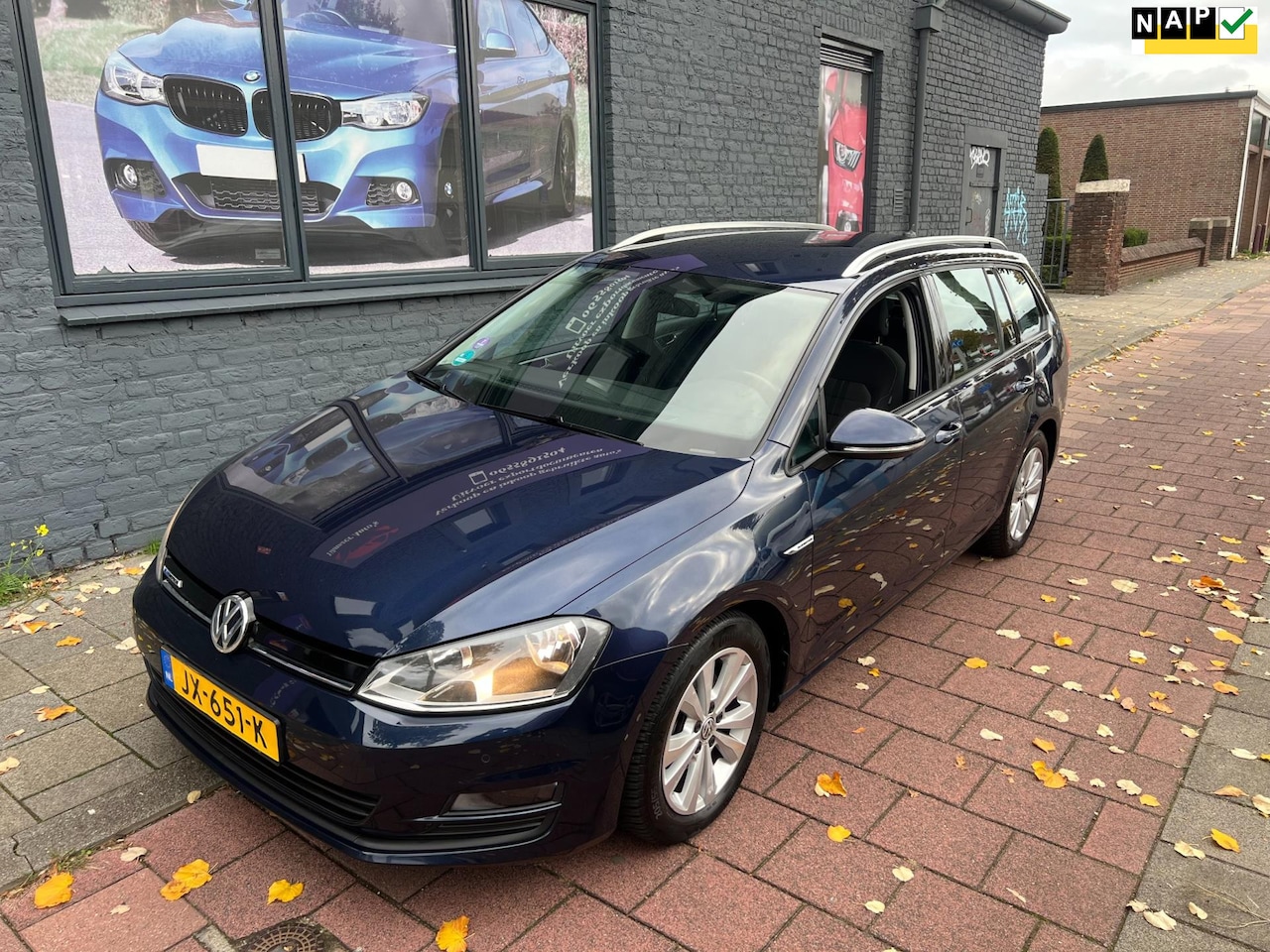Volkswagen Golf Variant - 1.0 TSI Connected Series navi camera nap boekjes - AutoWereld.nl