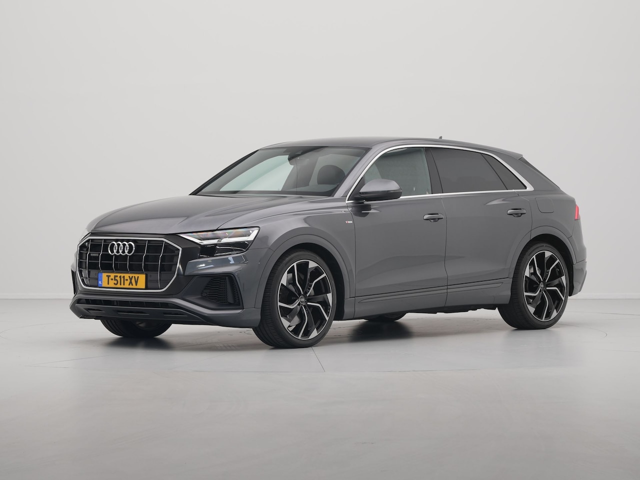 Audi Q8 - 55 TFSI e quattro 395pk Pro Line S-Line Navigatie Stoelverwarming Luchtvering Carplay - AutoWereld.nl