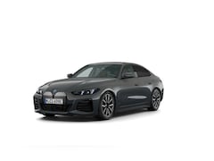 BMW i4 - eDrive40 M Sport Edition 84 kWh | 19 Inch | M-Sportpakket Pro | Comfort Pack | Panoramadak