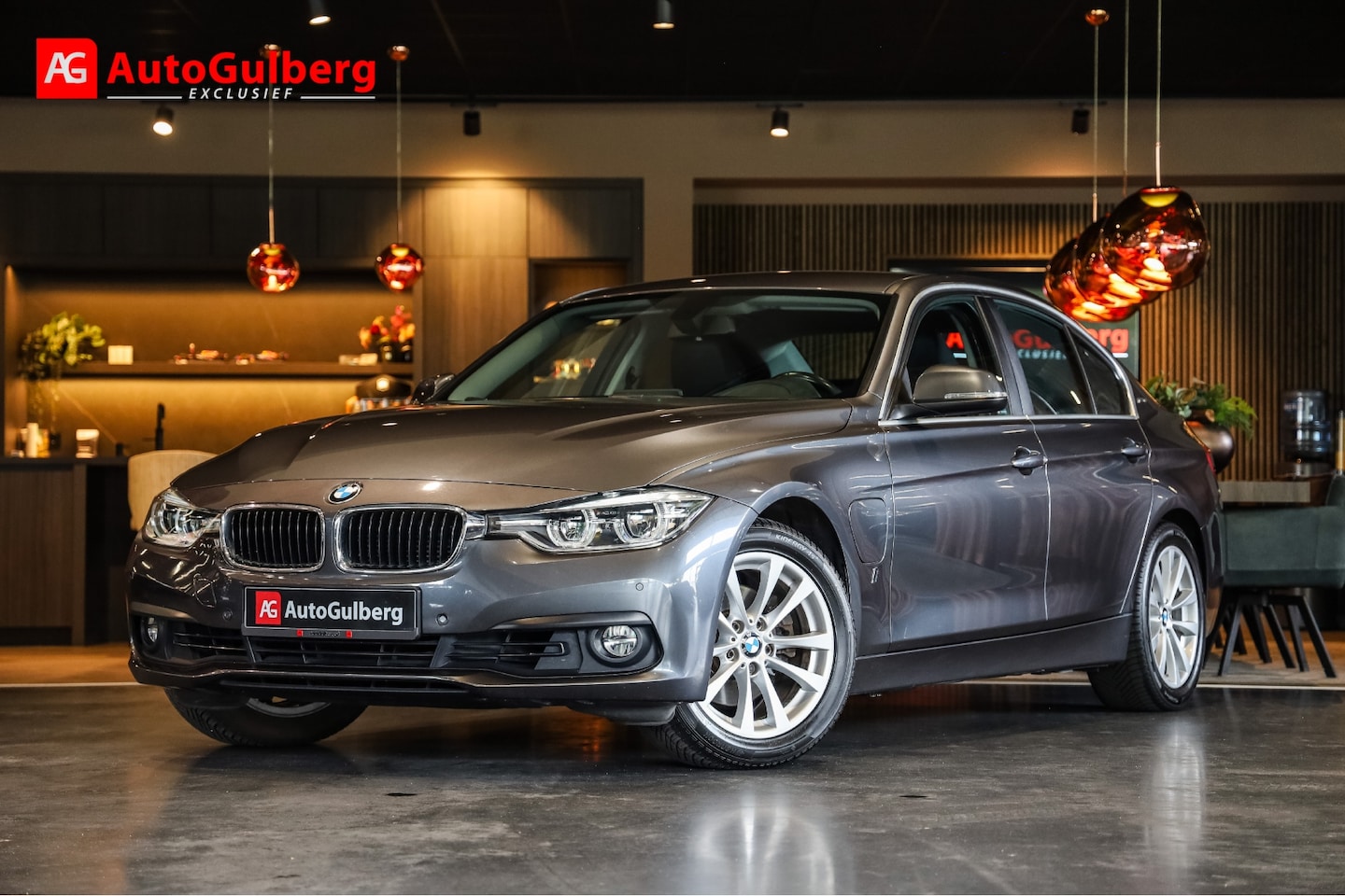 BMW 3-serie - 330e Centennial High Executive Sportstoelen Vol Leder zwart Verwarmd, Navi Prof, Hifi, Lmv - AutoWereld.nl