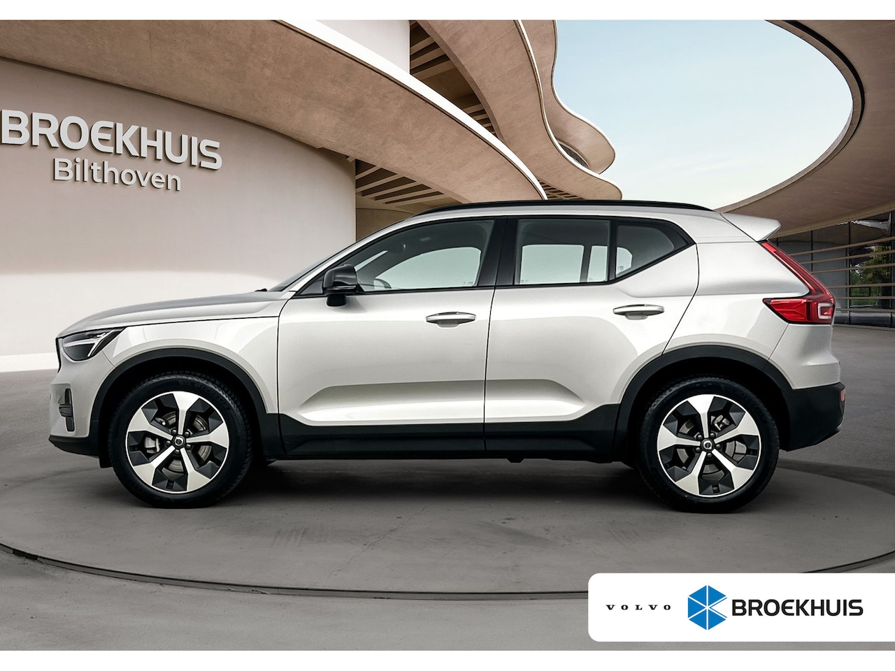 Volvo XC40 - 2.0 B4 Plus Dark | Trekhaak | Reserve wiel | BLIS | Adaptive Cruiscontrol | Verwarmbare vo - AutoWereld.nl