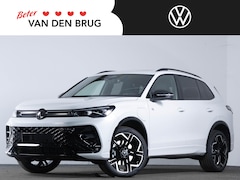 Volkswagen Tiguan - R-Line Edition 1.5 eHybrid 204 PK | Trekhaak | Black Style | 360'' camera | Stuur & Stoelv