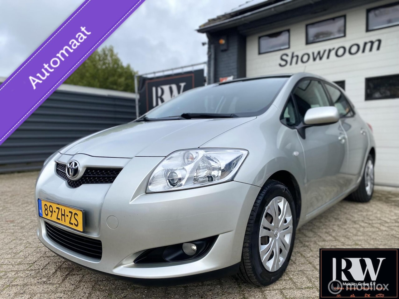 Toyota Auris - 1.6-16V Luna *AUTOMAAT*AIRCO*TREKHAAK*CRUISE* - AutoWereld.nl