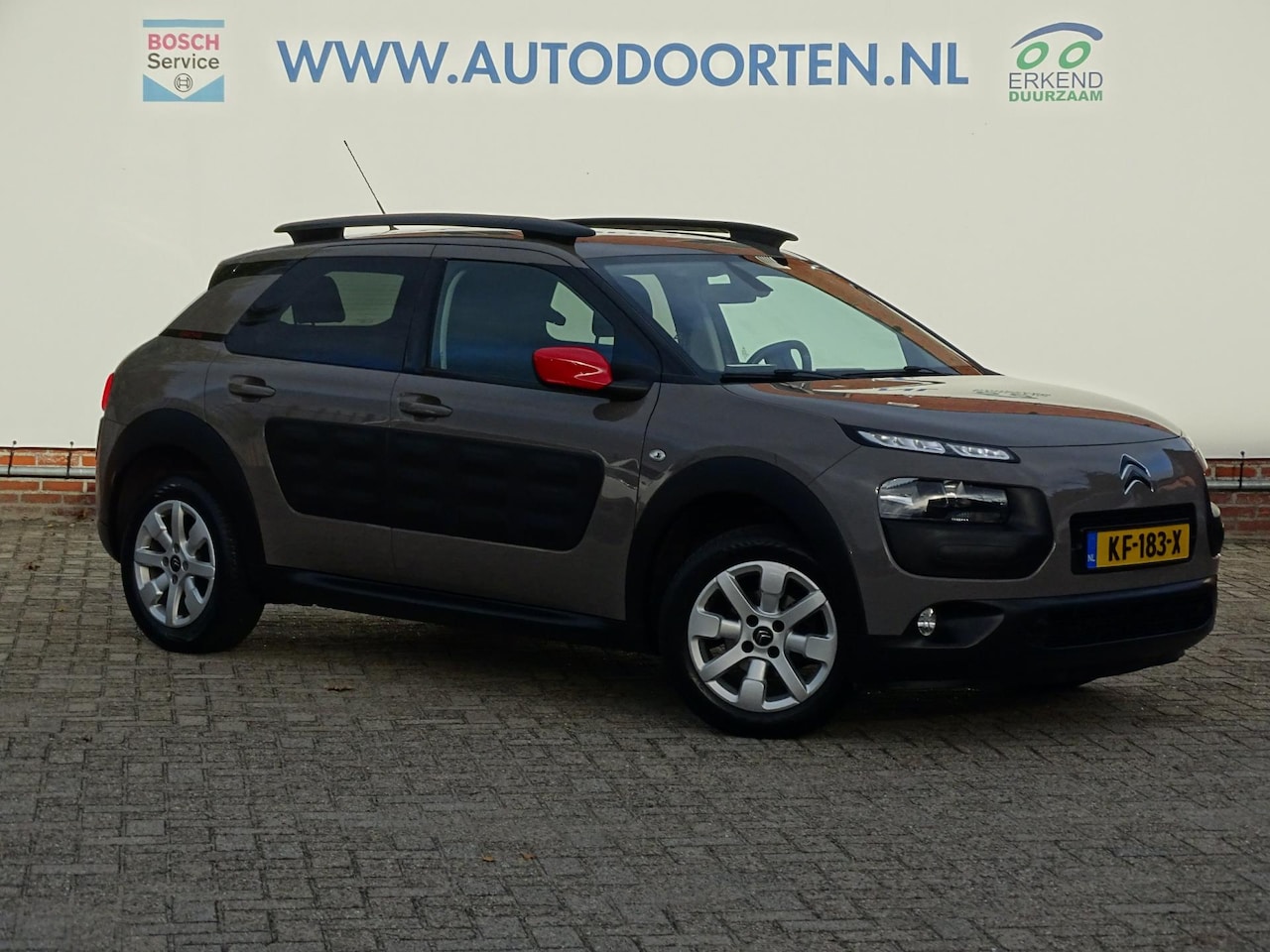 Citroën C4 Cactus - 1.2 PureTech Business|Nieuwe Distributie|Trekhaak|Camera|Navi - AutoWereld.nl