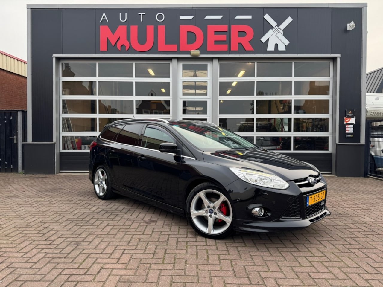 Ford Focus Wagon - WAGON 1.0 ECOBOOST 125PK ECONETIC TITANIUM - AutoWereld.nl