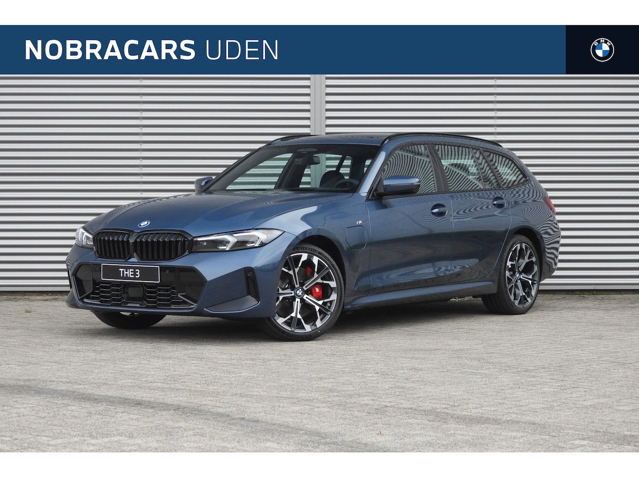 BMW 3-serie Touring - 330e High Executive M Sport Automaat / Panoramadak / Sportstoelen / Adaptieve LED / Parkin - AutoWereld.nl