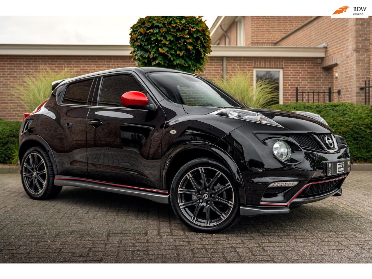 Nissan Juke - 1.6 Turbo NISMO 4X4 All-Mode 200pk Aut. LED Alcantara Camera 18'' - AutoWereld.nl