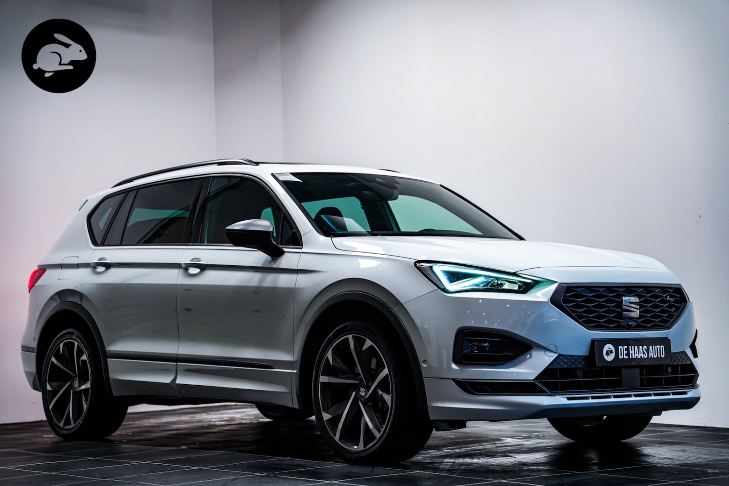 SEAT Tarraco - 1.4 TSI e-Hybrid FR|Pano dak|20 inch|Elektr stoel - AutoWereld.nl
