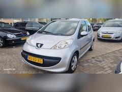 Peugeot 107 - 1.0-12V XS
