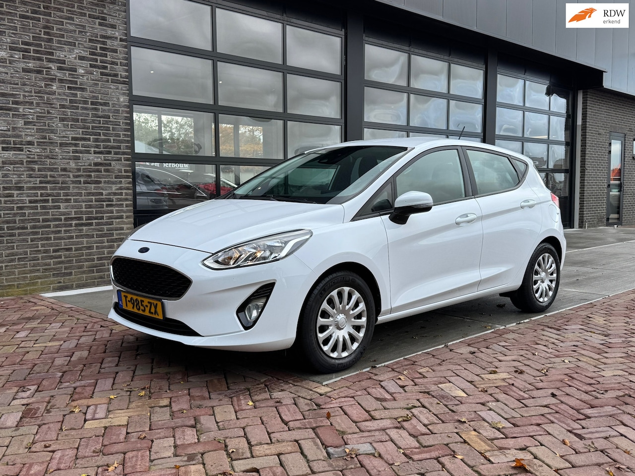 Ford Fiesta - 1.1 Trend | PDC | Clima | Cruise | Stoelverwarming | - AutoWereld.nl
