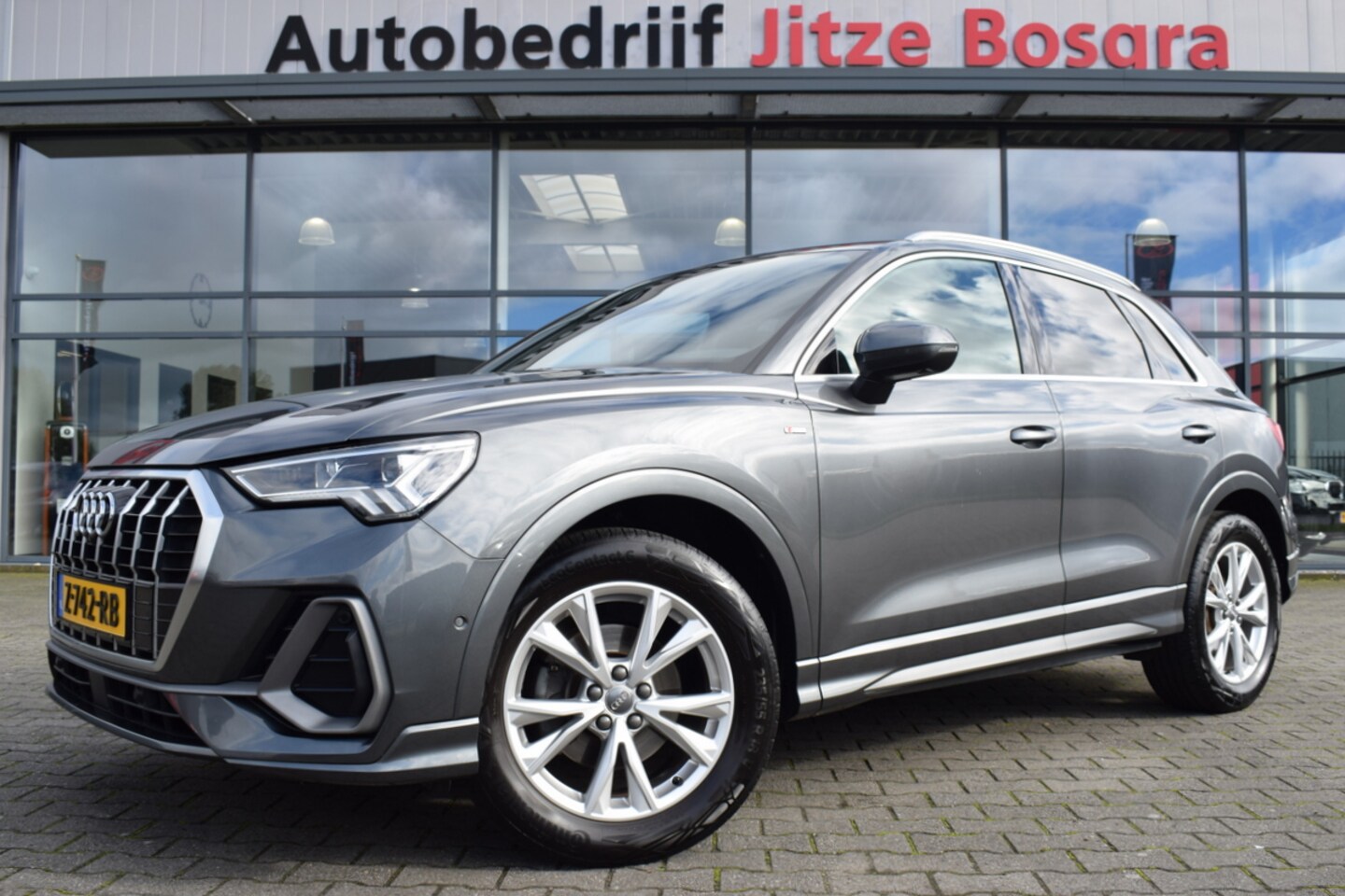 Audi Q3 - 35 TFSi Automaat S Line LED | Virtual | B&O | Leder/Alcantara | 2x S-Line | 360°Camera | C - AutoWereld.nl