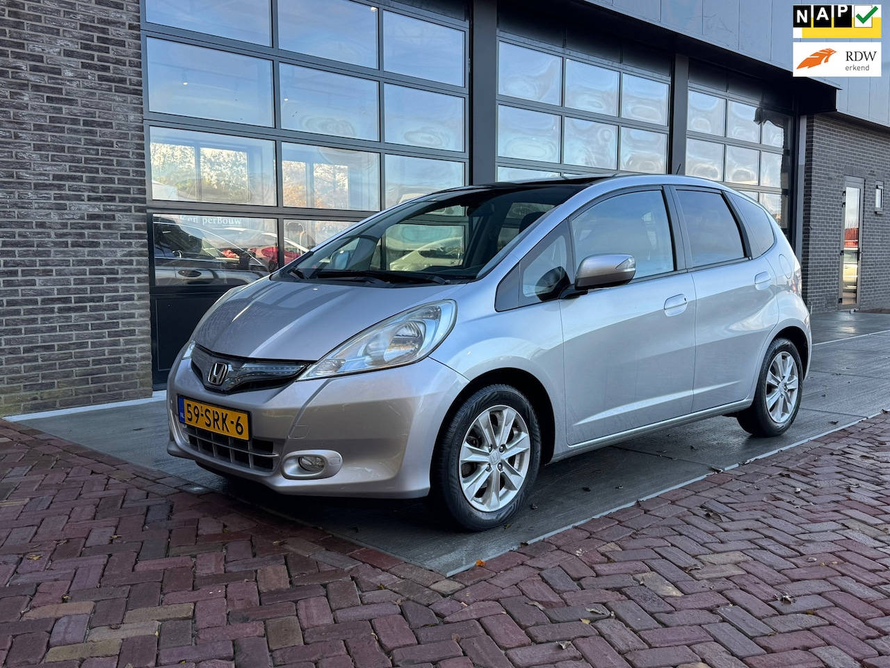Honda Jazz - 1.4 Hybrid Elegance | Autm | Pano | Cruise | Clima | PDC | - AutoWereld.nl