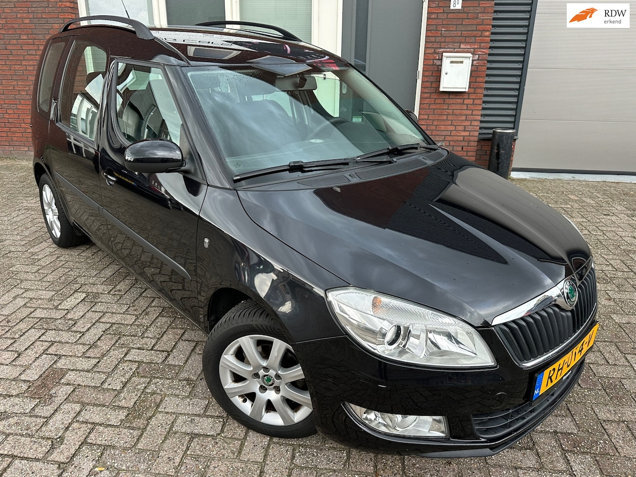 Skoda Roomster - 1.2 TSI Scout / Airco / Cruise / LM - AutoWereld.nl