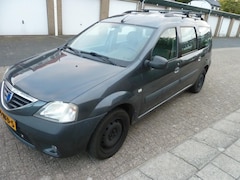 Dacia Logan MCV - 1.6-16V Lauréate 7persoons