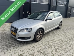 Audi A3 Sportback - 1.6 Ambiente Pro Line