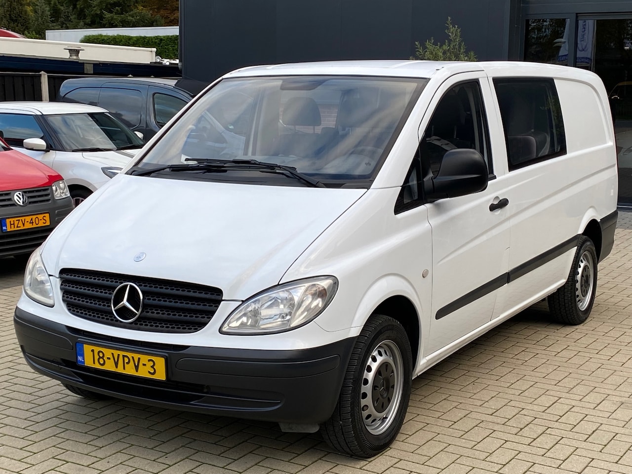 Mercedes-Benz Vito - 109 CDI 320 Lang DUBBELE CABINE NIEUWSTAAT 2e EIGENAAR - AutoWereld.nl