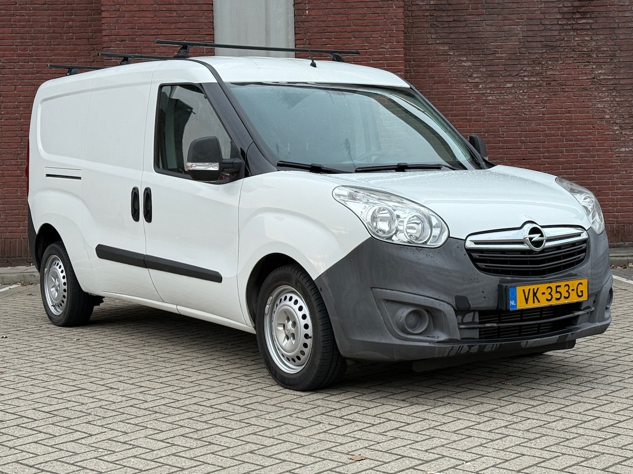 Opel Combo - 1.6 CDTi L2H1|AIRCO|TREKHAAK|PDC|GOED ONDERHOUDEN - AutoWereld.nl