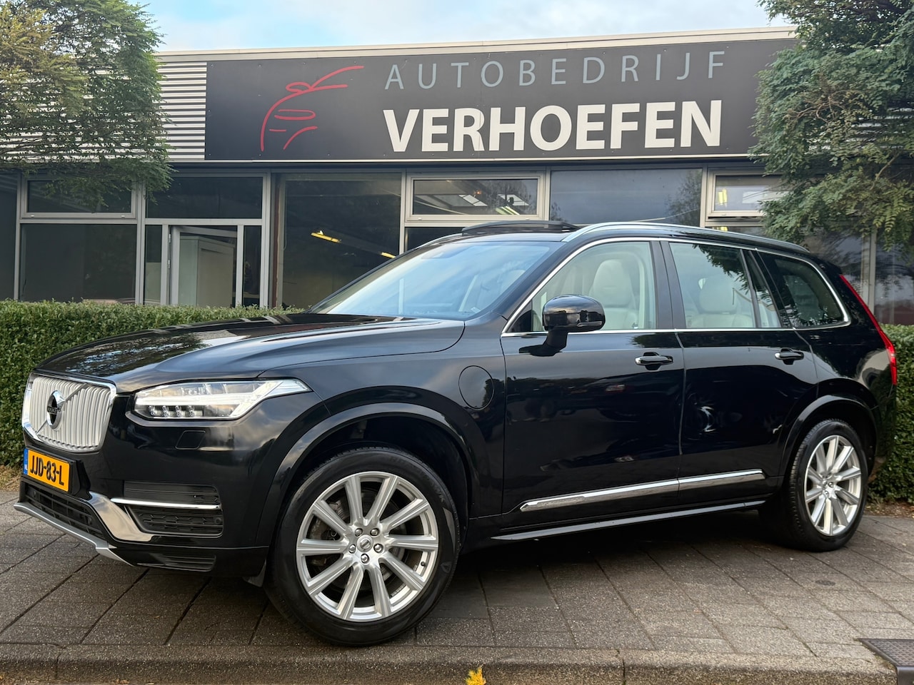 Volvo XC90 - 2.0 T8 Twin Engine AWD Inscription - 7 PERS - PANORAMA - ADAPTIEF - TREKHAAK - CARPLAY - M - AutoWereld.nl