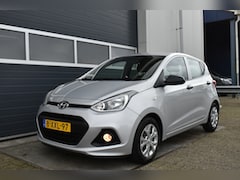Hyundai i10 - 1.0i i-Motion