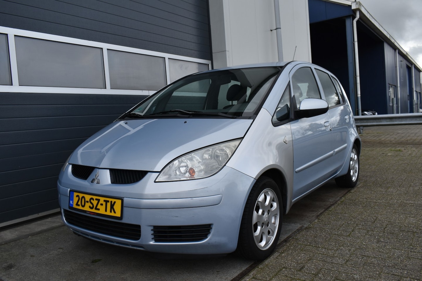 Mitsubishi Colt - 1.3 Invite automaat - AutoWereld.nl