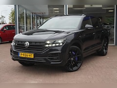Volkswagen Touareg - 3.0 TSi 4MOTION R-Line | Automaat | Navigatie | Panodak | Trekhaak | Vol opties | Zwart |