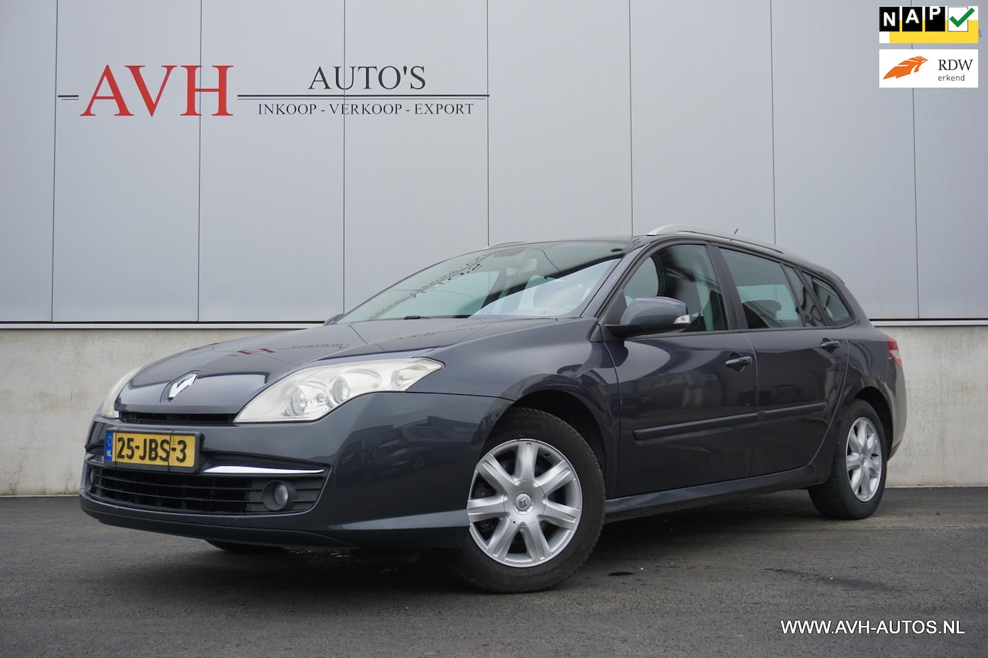 Renault Laguna Estate - 2.0 16V Sélection Business 2.0 16V Sélection Business - AutoWereld.nl