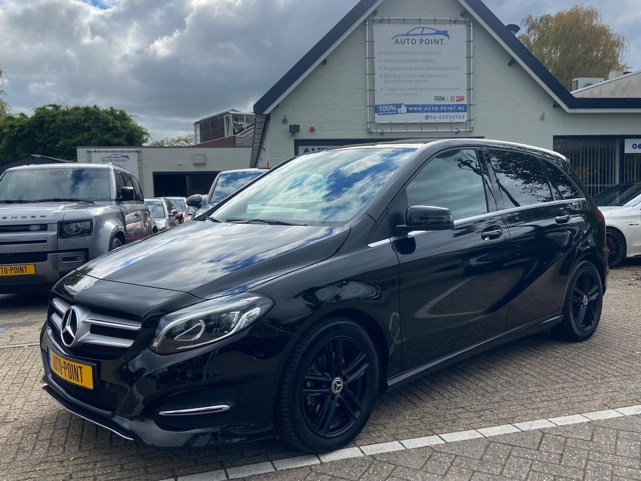 Mercedes-Benz B-klasse - 180 AUT7/SPORTSEATS/LEDER/KEYLESS/NAVI/PDC - AutoWereld.nl