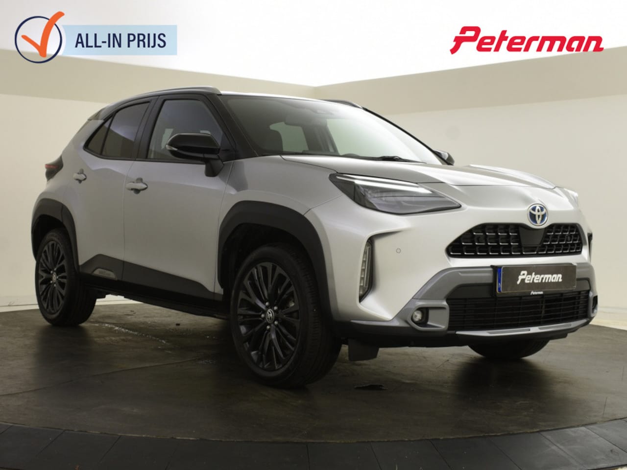 Toyota Yaris Cross - 1.5 Hybrid Adventure | Parkeersensoren V+A | Stoelverwarming - AutoWereld.nl