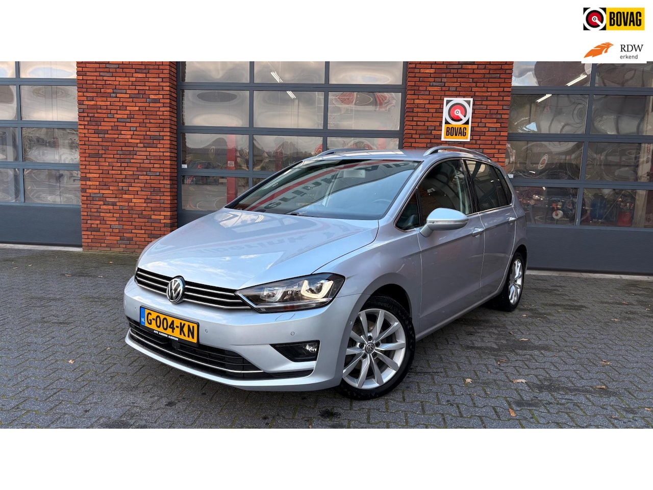 Volkswagen Golf Sportsvan - 1.4 TSI DSG Highline |Camera|Trekhaak|Lane asist|Adaptive cruisecontrol - AutoWereld.nl