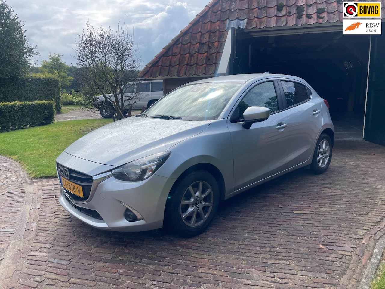 Mazda 2 - 1.5 Skyactiv-G Sport Selected-Navi-Camera-NL auto - AutoWereld.nl