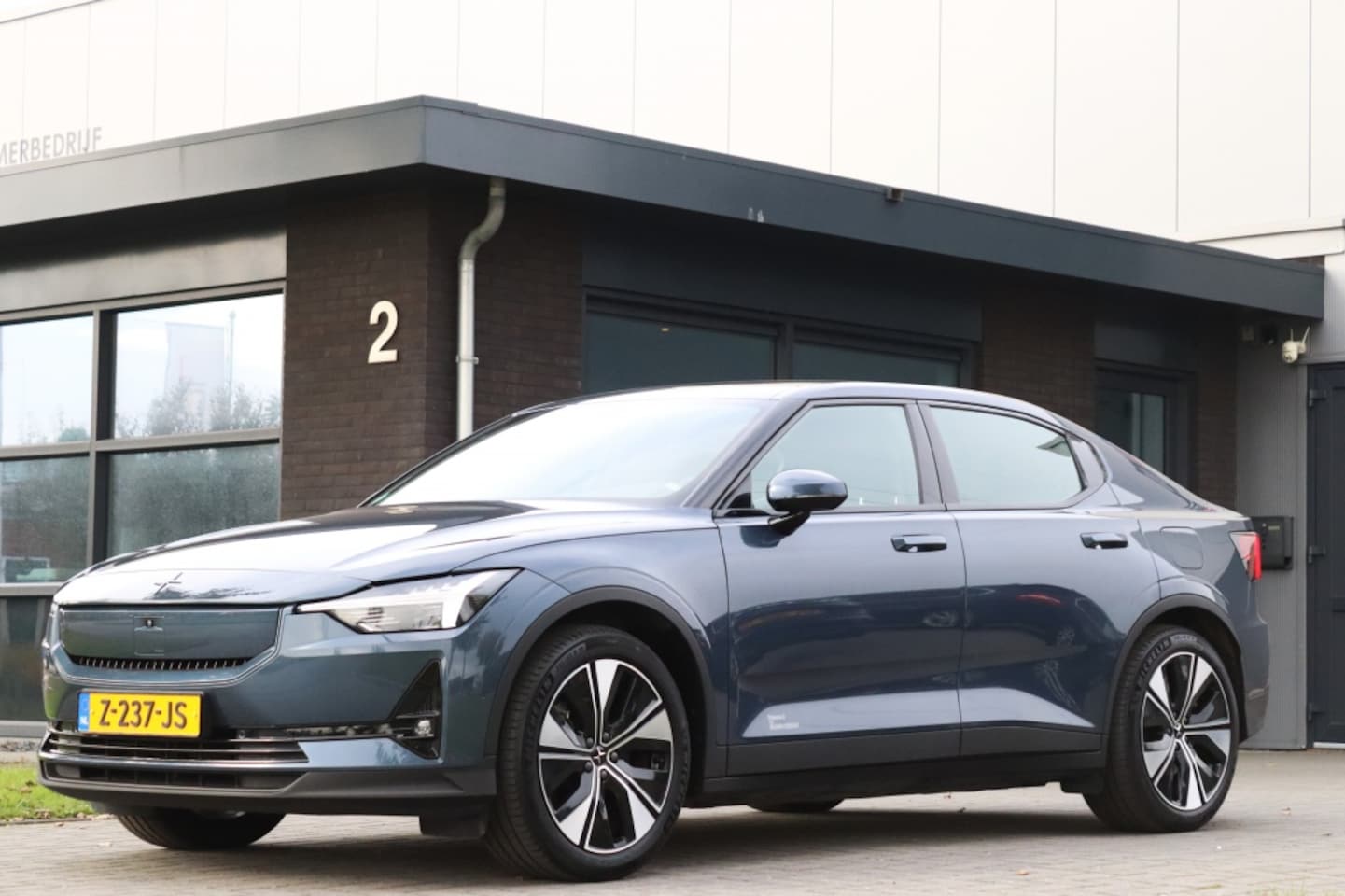 Polestar 2 - Longe Range Plus 82 kWh Singe Motor Pano 360 graden - AutoWereld.nl