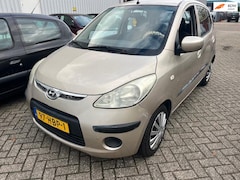 Hyundai i10 - loopt niet wil niet aan slaan ) 1.1 Dynamic