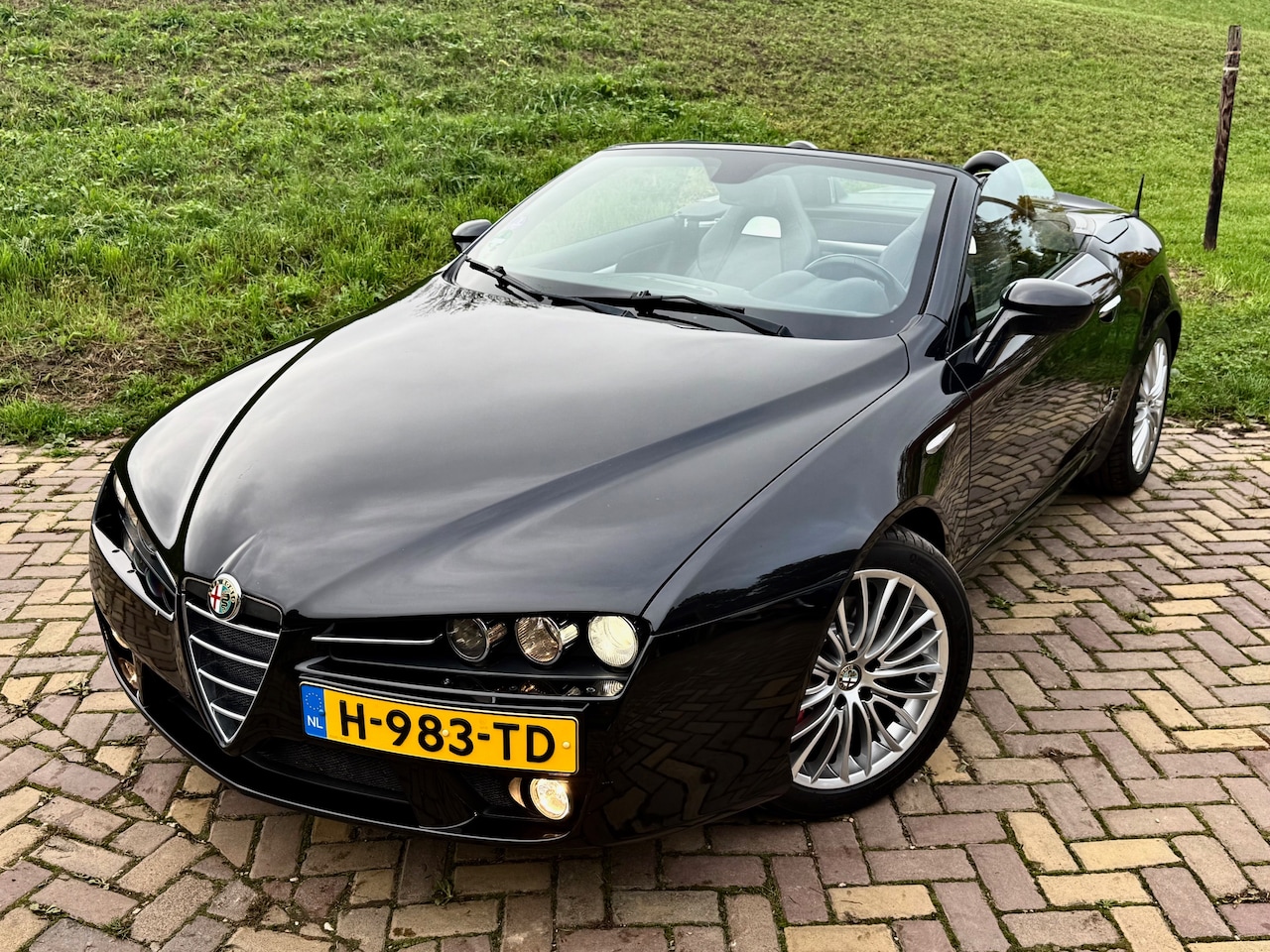 Alfa Romeo Spider - 1.7 T Sport - AutoWereld.nl