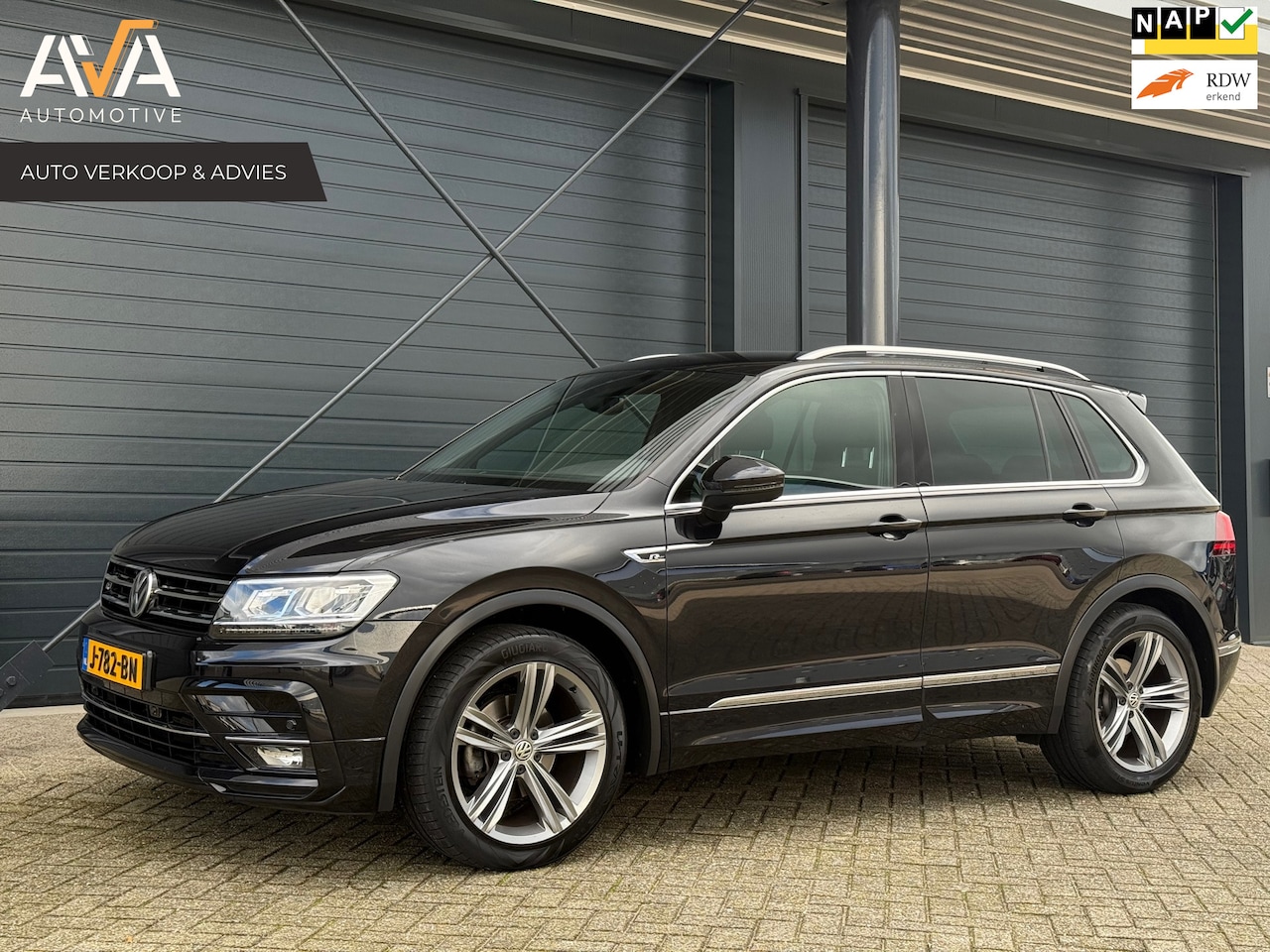 Volkswagen Tiguan - 1.5 TSI Business, R-line, Trekhaak, ACC, Led, PDC - AutoWereld.nl