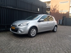 Renault Clio - 1.2 Collection Met een APK tot September 2026 en een NAP.