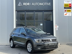 Volkswagen Tiguan - 1.4 TSI |4Motion| Comfortline Business | Pano |Trekhaak |