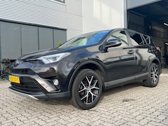 Toyota RAV4 - 2.0 D-4D-F Style ECC/NAVI/PDC/LED