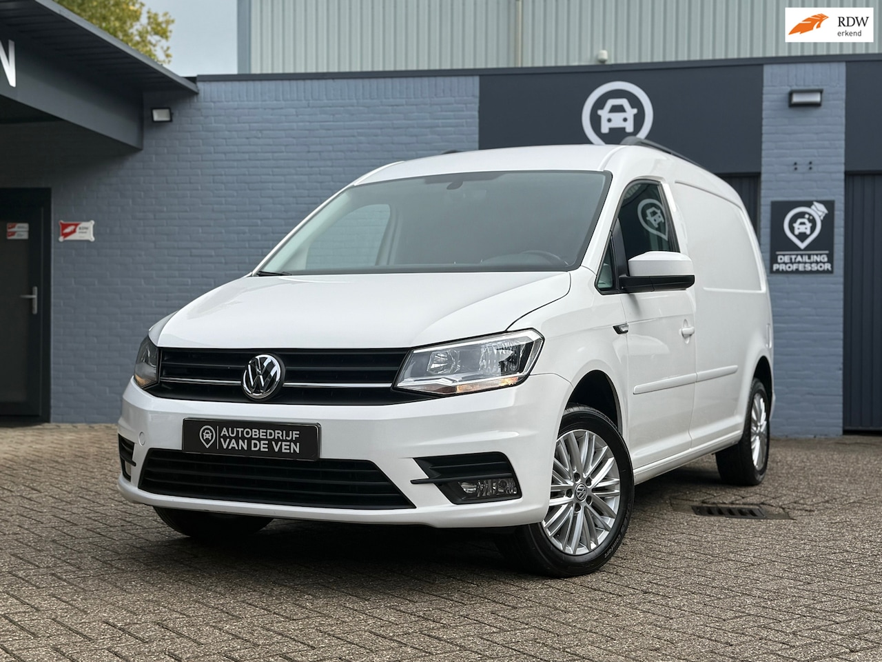 Volkswagen Caddy Maxi - 1.4 TSI L2H1 | Navi | Trekhaak - AutoWereld.nl
