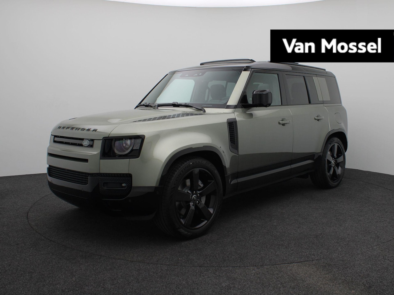 Land Rover Defender 110 - 2.0 P300e X-Dynamic HSE | Panoramisch schuifdak | ClearSight camera | Elek. trekhaak | 22' - AutoWereld.nl