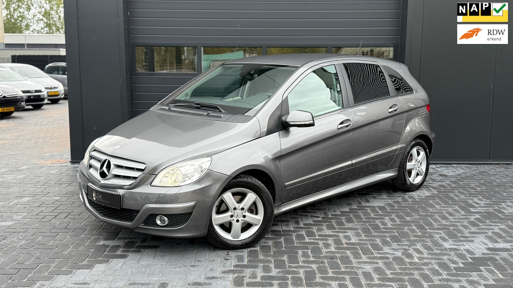Mercedes-Benz B-klasse - 200 Automaat|Airco|Trekhaak - AutoWereld.nl