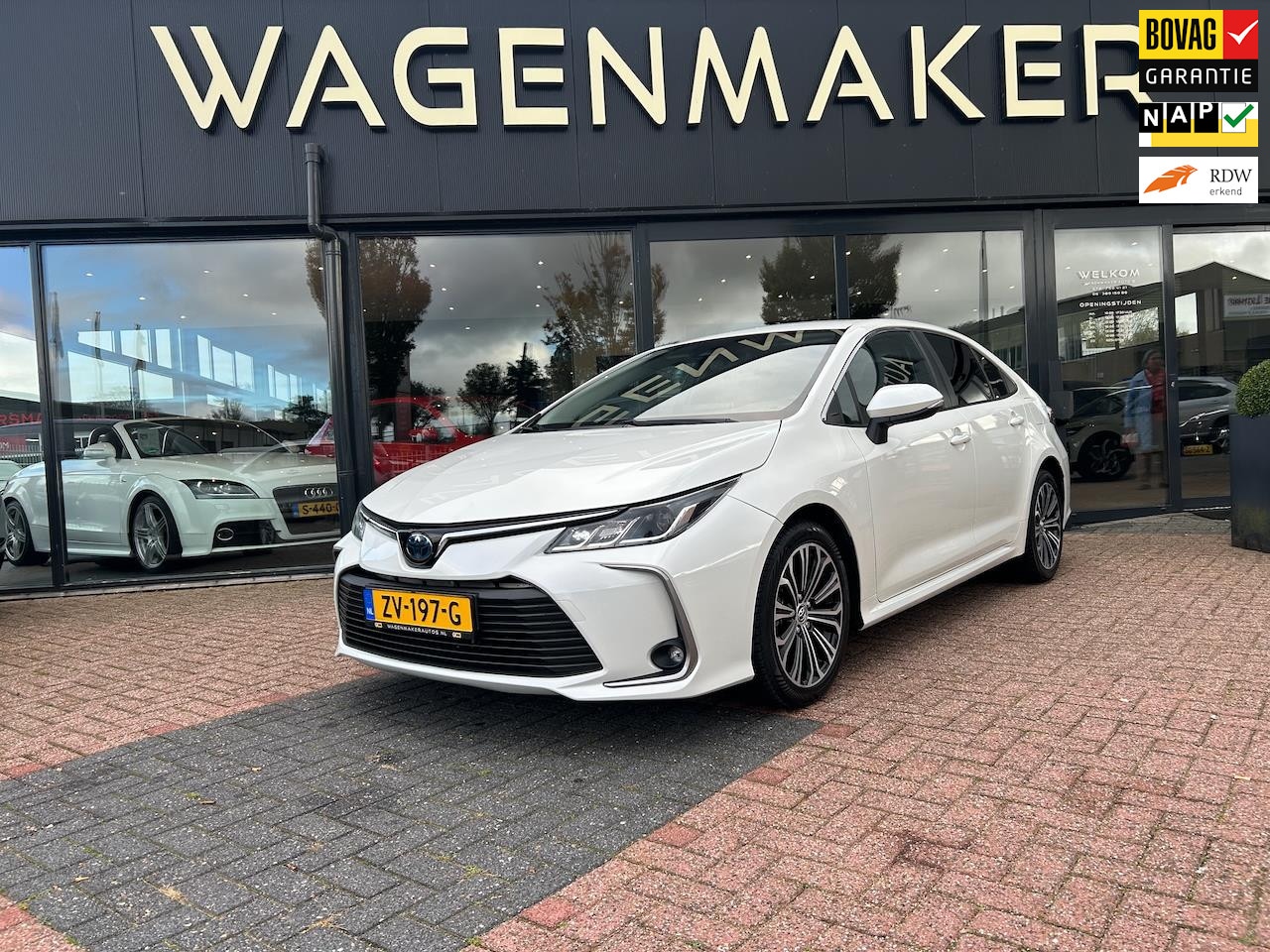 Toyota Corolla - 1.8 Hybrid First Edition AUT|Clima|Cruise|NAVI - AutoWereld.nl