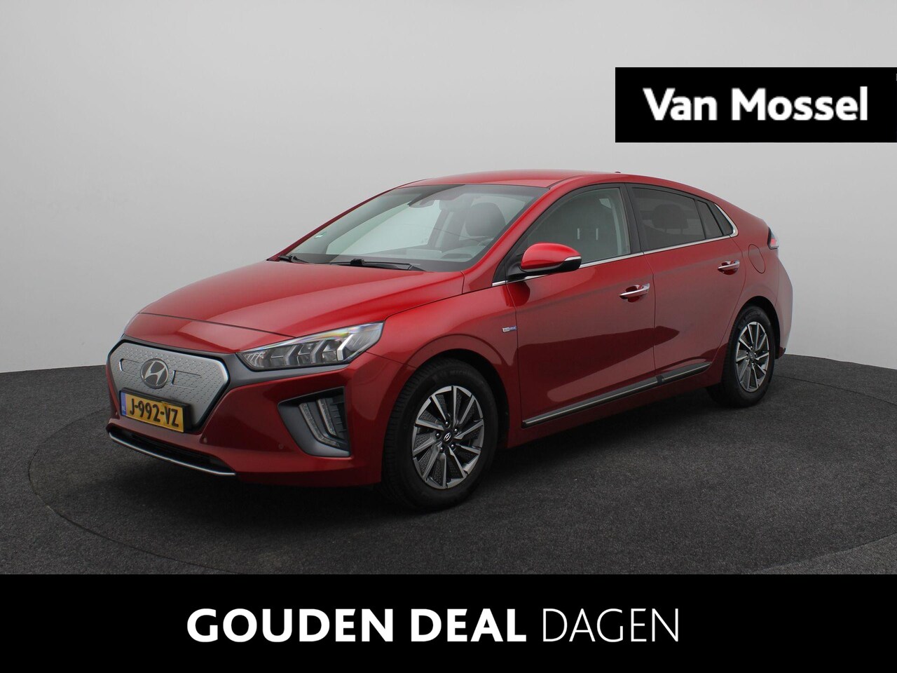Hyundai IONIQ - Premium EV 38 kWh | Schuifdak | Lederen Bekleding | Stoelkoeling/verwarming | Privacy Glas - AutoWereld.nl