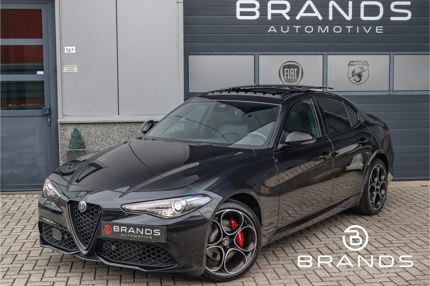 Alfa Romeo Giulia - 2.0 Veloce Q4 1e eig Alle opties 280PK Garantie - AutoWereld.nl
