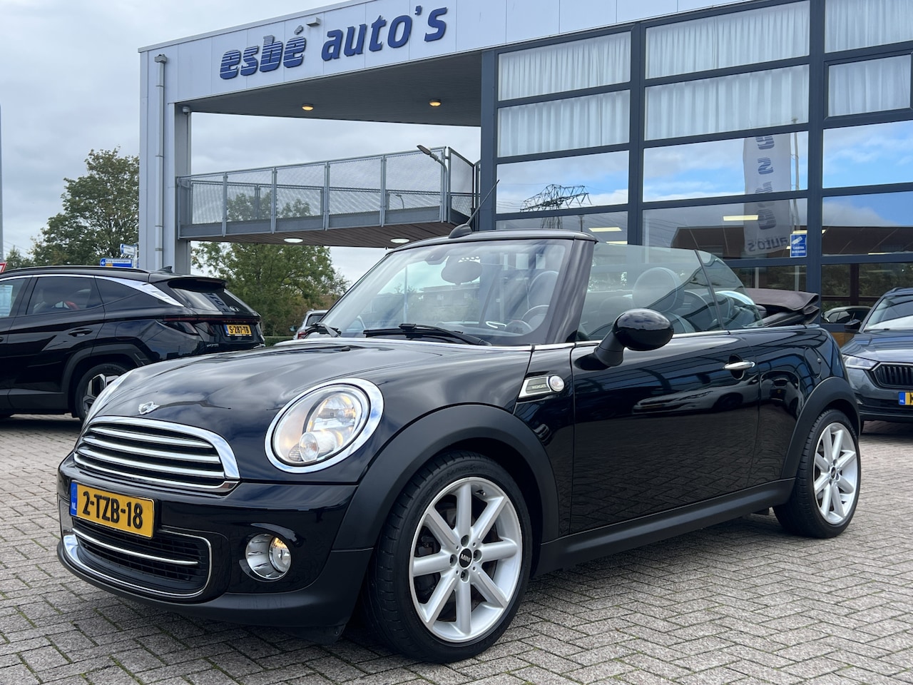 MINI Cabrio - Mini 1.6 Cooper Highgate Navigatie Sportstoelen Leer Stoelverwarming Clima + Cruise Contro - AutoWereld.nl
