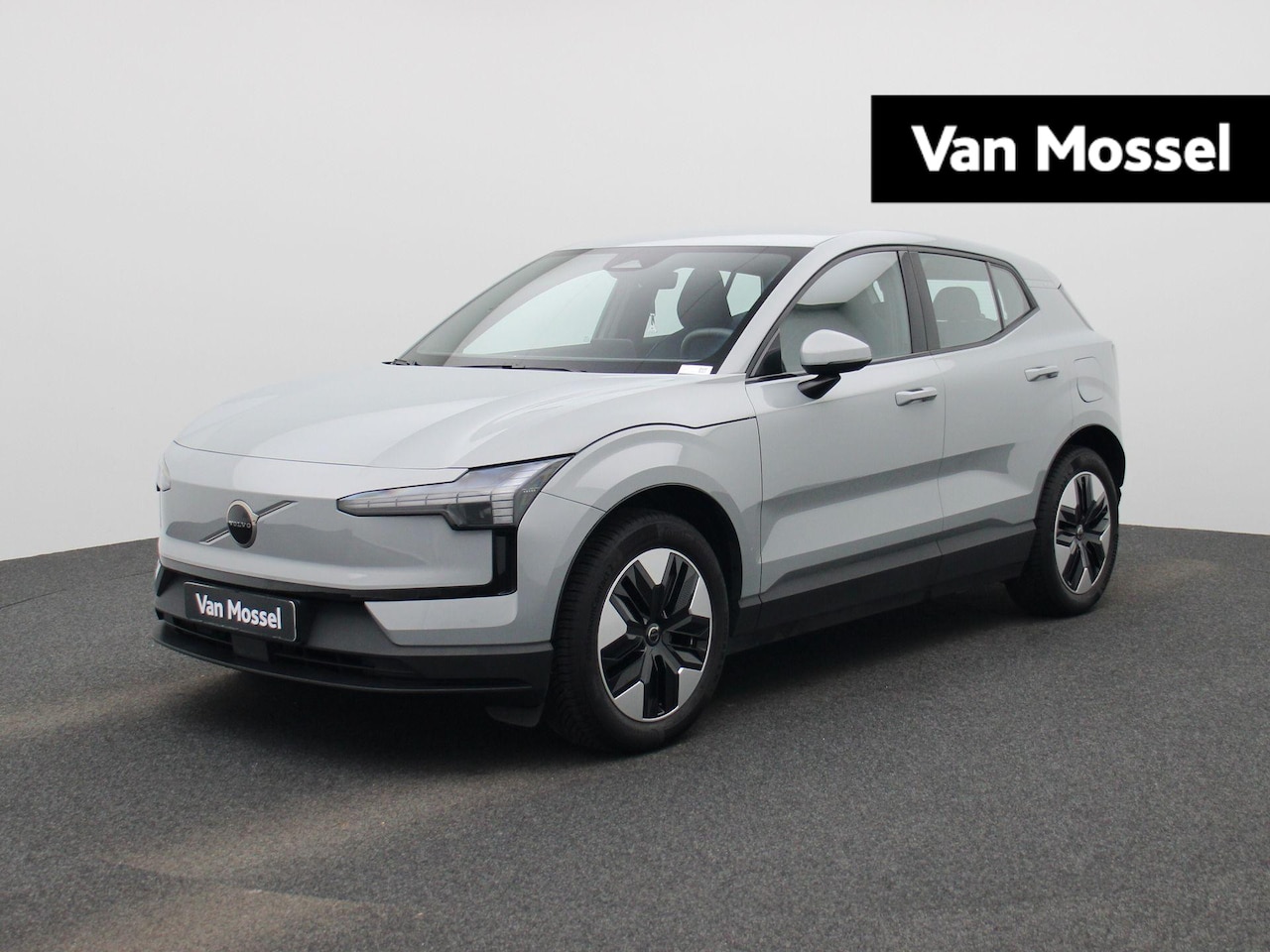 Volvo EX30 - Single Motor Core | NAVIGATIE | ACHTERUITRIJCAMERA | APPLE CARPLAY | ADAPTIVE CRUISE CONTR - AutoWereld.nl