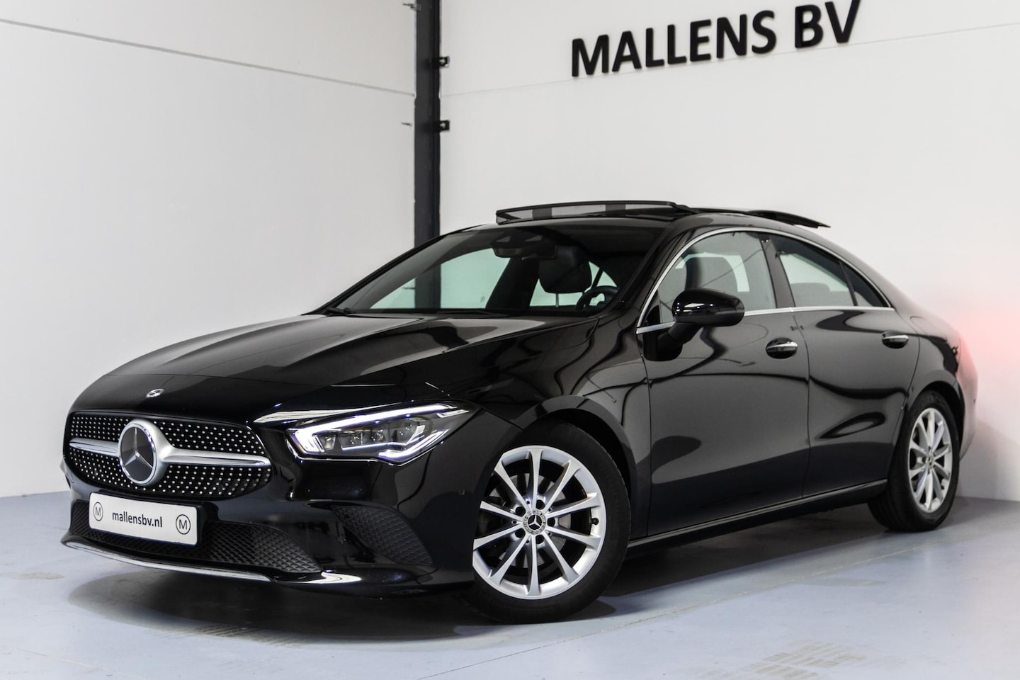 Mercedes-Benz CLA-Klasse - 180 Business Solution Luxury PANO/MEMORY/LEER/NAP/DEALEROH - AutoWereld.nl